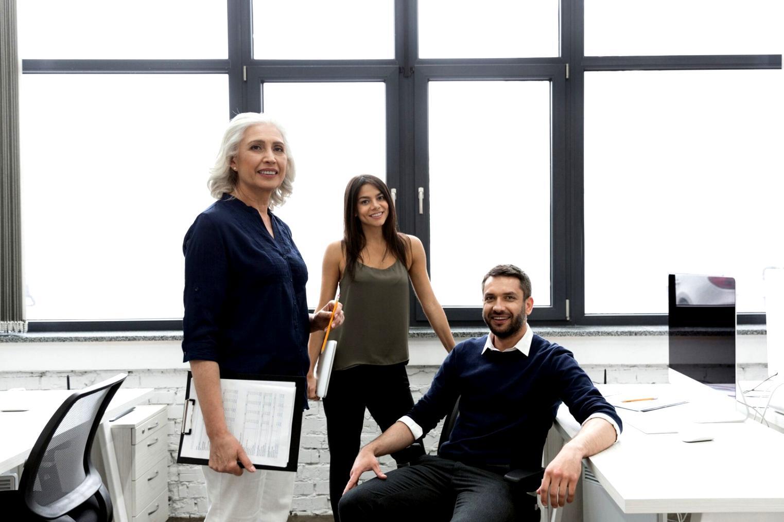 Профессиональная команда Fythlex Wex за работой над финансовым аудитом